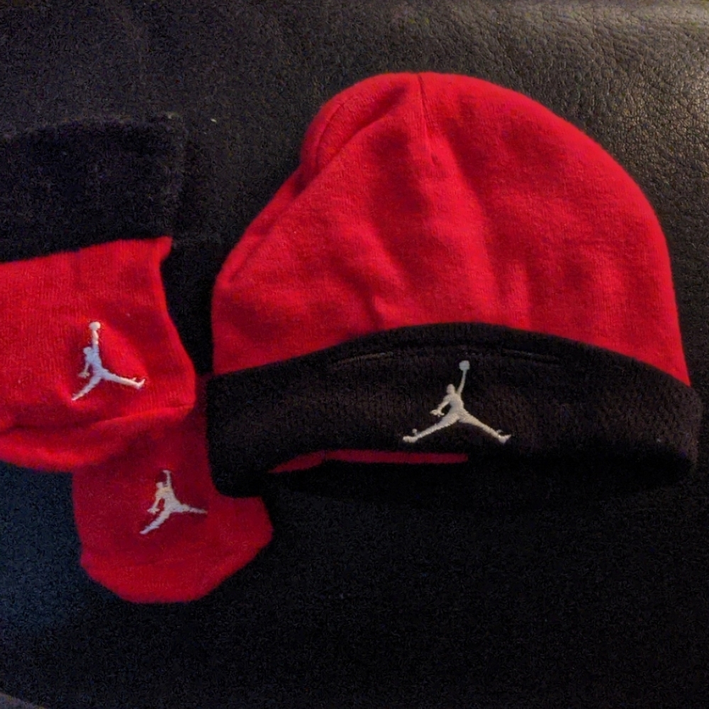 Jordan hat and socks